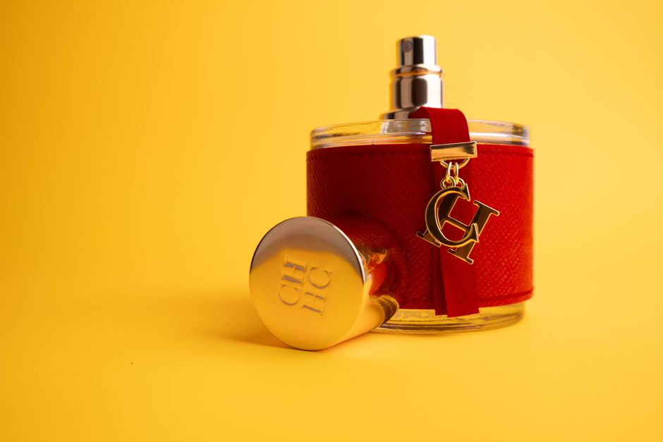 ორიგინალი სუნამოს შეფუთვა მაღალი ხარისხის ფლაკონით